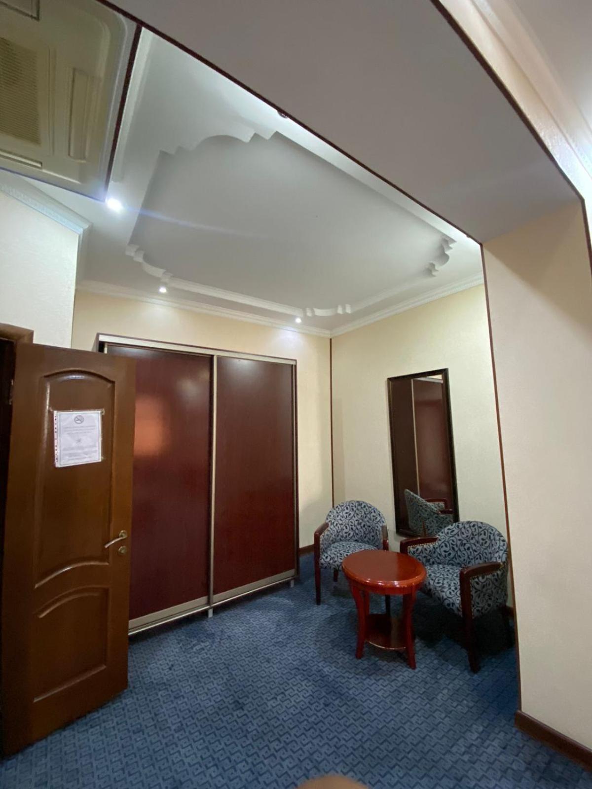 Sary Arka Hotel Shymkent Esterno foto